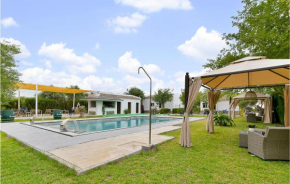 2 Bedroom Pet Friendly Home In El Coronil